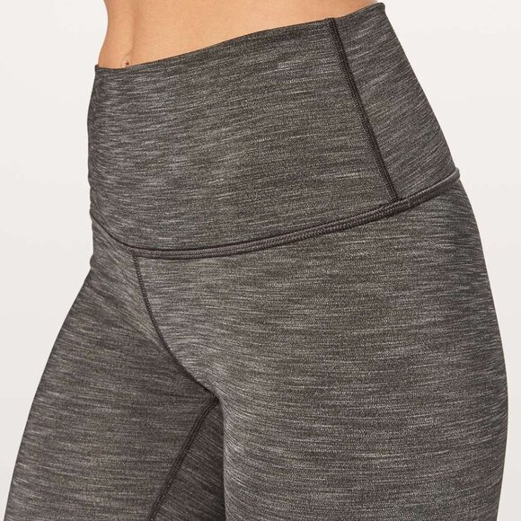 Lululemon Wunder Under Hi-Rise Tight Full-On Luxtreme 28" Size 6 - Picture 2 of 6
